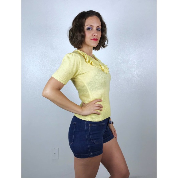 vintage 70s Sunny Yellow RUFFLE Short Sleeve SWEATER Small gold cottage core - Picture 8 of 10